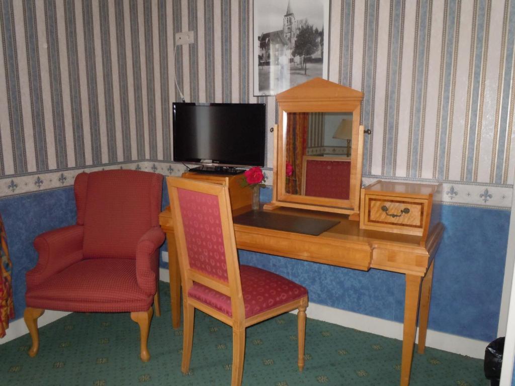 Hotel La Croix Blanche Montrichard Zimmer foto