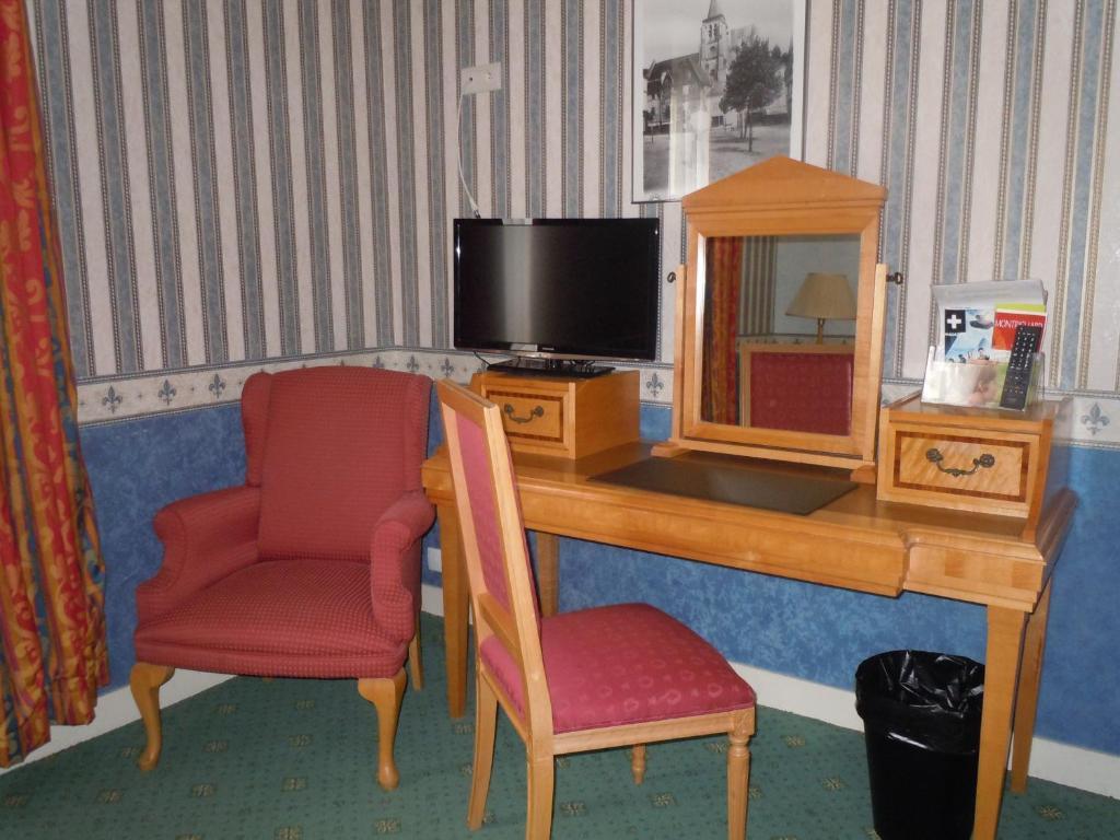 Hotel La Croix Blanche Montrichard Zimmer foto